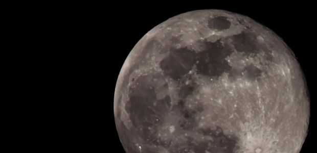 Immagine relativa al contenuto 'Guarda che Luna'