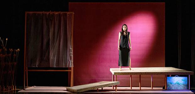 Immagine relativa al contenuto Valeria Solarino al Teatro Nuovo di Napoli