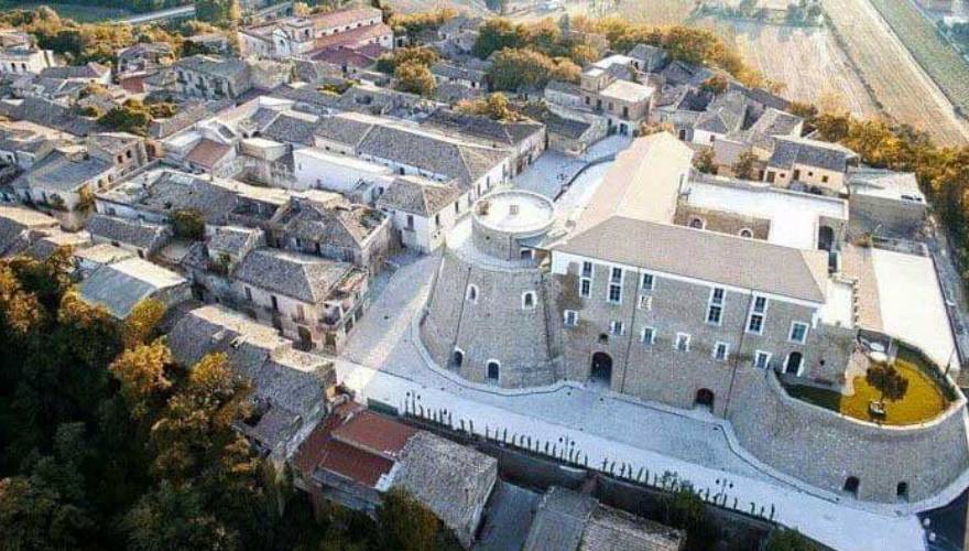 Castello dell\u2019Ettore di Apice vecchio (BN)