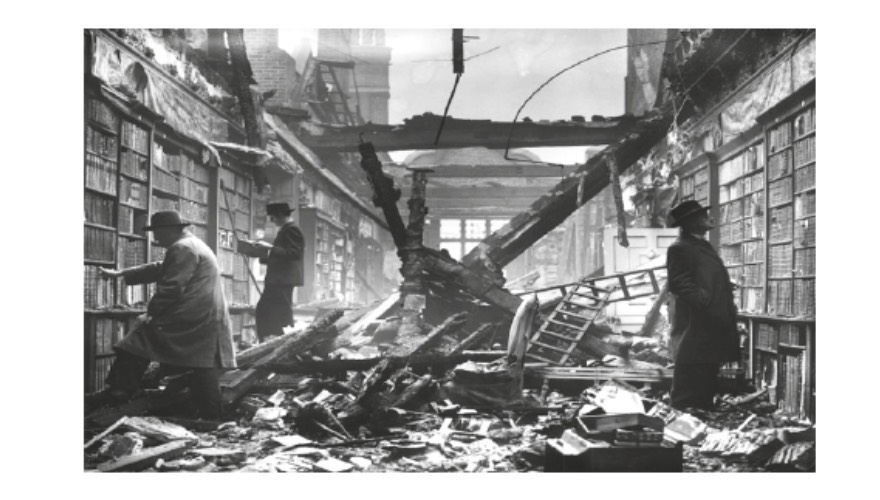 foto biblioteca distrutta
