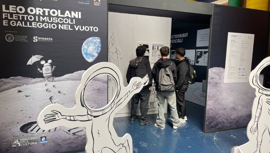 studenti che partecipano alla mostra