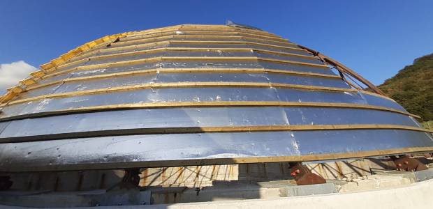 La cupola del planetario in via di completamento