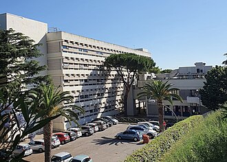 un edificio dell'Azienda ospedaliera universitaria Federico II