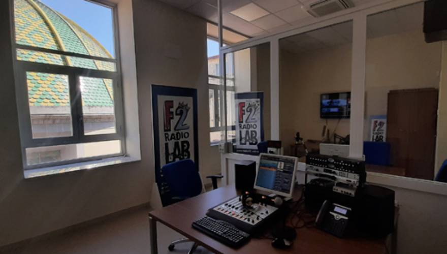 interni Radio